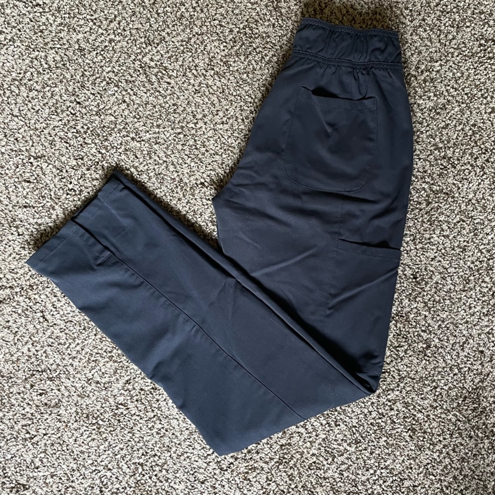 Vince Camuto Scrub Pants